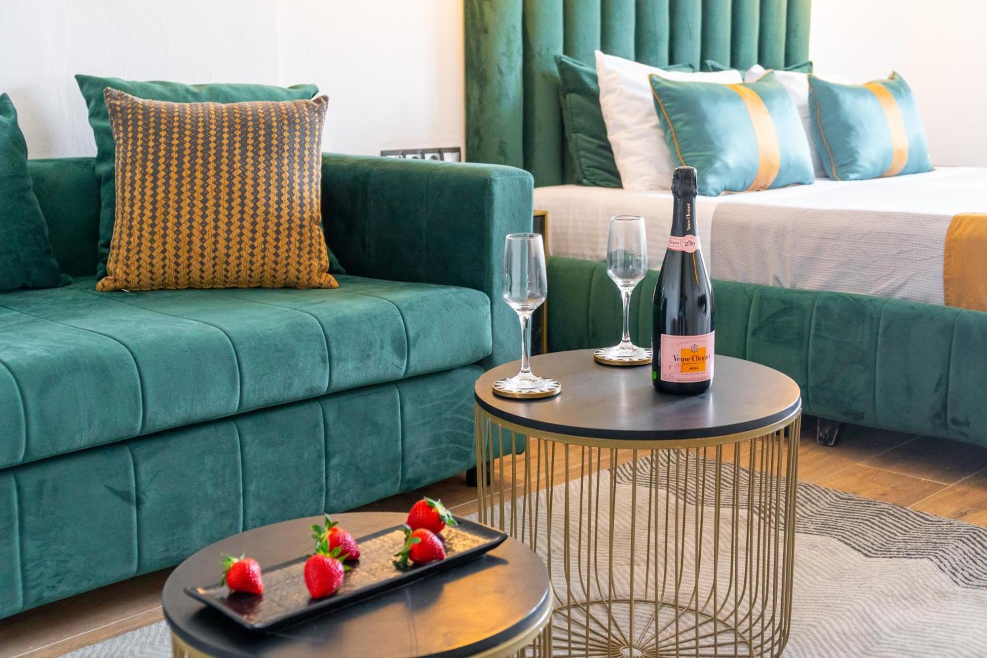 Mr P. Boutique Apartment Skiathos Town